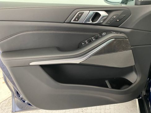 New 2026 BMW X5 xDrive40i w/ Climate Comfort Package image 11