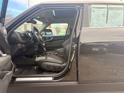 Used 2020 MINI Cooper Clubman S w/ Premium Package image 32