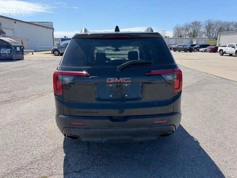 Used 2023 GMC Acadia SLE w/ Driver Convenience Package FWD image 4