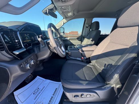 New 2026 GMC Sierra 3500 SLE w/ SLE Value Package image 9