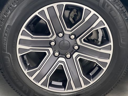 Used 2024 Jeep Wagoneer L Series II w/ Flexible Seating Group image 75