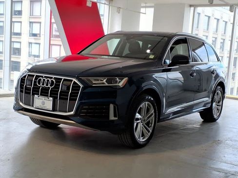 Used 2022 Audi Q7 Premium Plus w/ Premium Plus Package image 1
