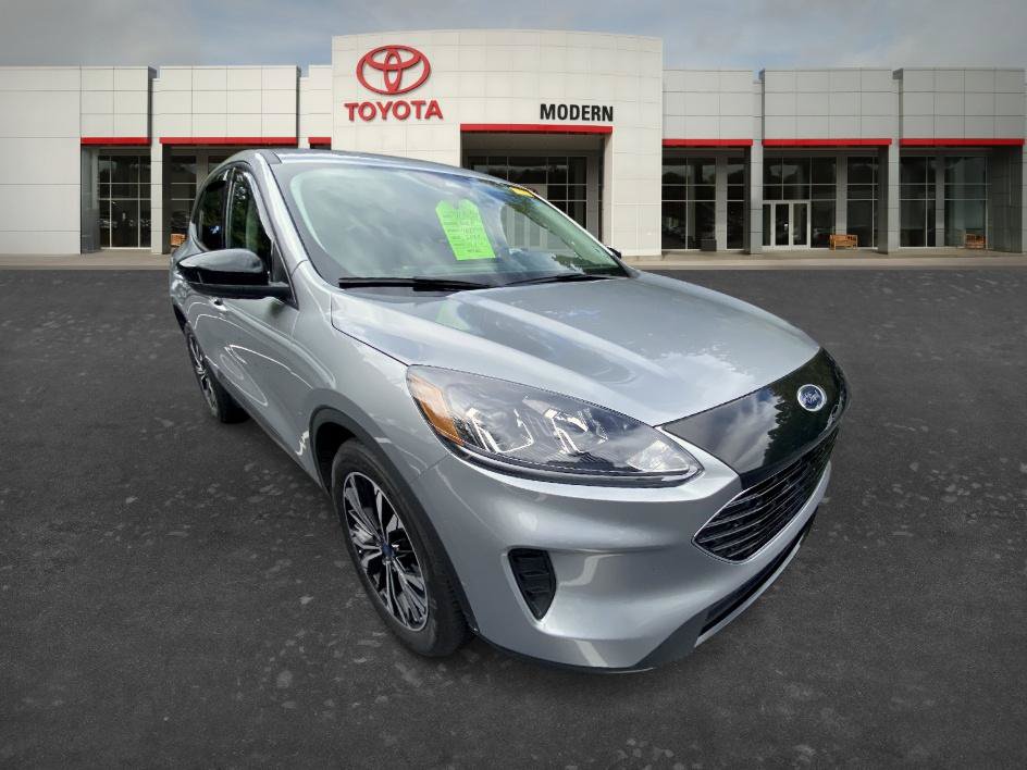 Used 2022 Ford Escape SE w/ SE Sport Appearance Package FWD image 13