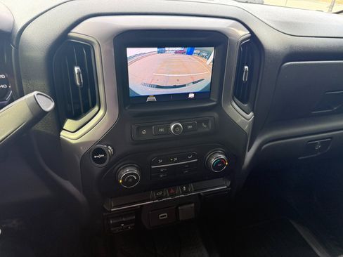 Used 2020 Chevrolet Silverado 2500 Custom w/ Custom Value Package image 13