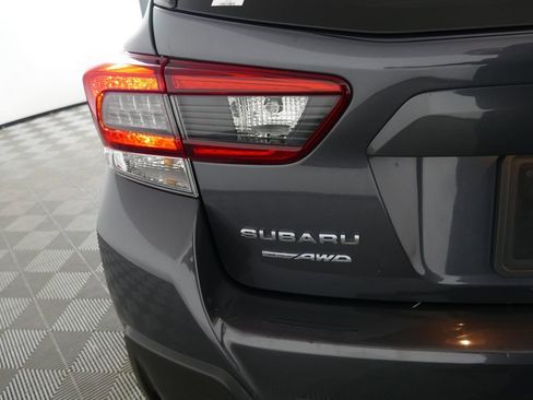 Used 2021 Subaru Crosstrek 2.0i Premium AWD/4WD image 9