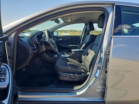 Used 2024 Chevrolet Malibu LT image 18