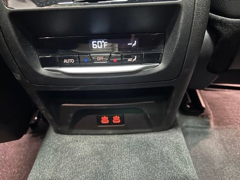 Used 2025 BMW X4 M40i AWD/4WD image 35