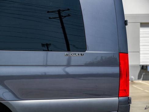 Used 2021 Mercedes-Benz Sprinter 3500 w/ Comfort Plus Package image 26