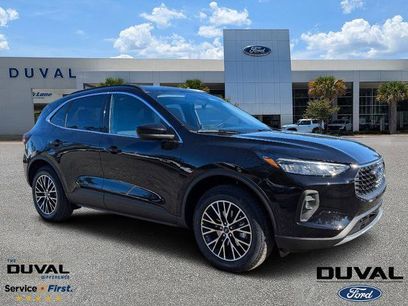 New 2025 Ford Escape SE