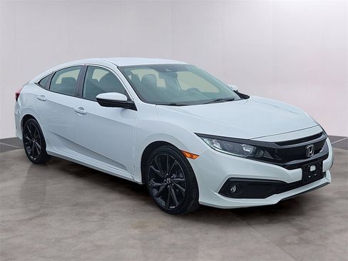 Certified 2020 Honda Civic Sport image 3