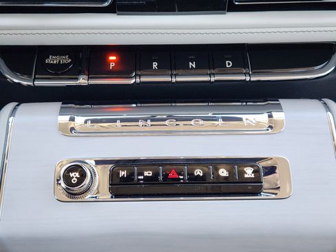 Used 2025 Lincoln Aviator Reserve w/ Illumination Package image 21