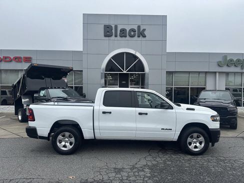 New 2026 RAM 1500 Tradesman AWD/4WD image 3