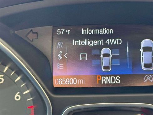 Used 2017 Ford Escape Titanium image 28