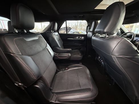 Used 2026 Ford Explorer ST w/ Sun And Sound Package AWD/4WD image 40