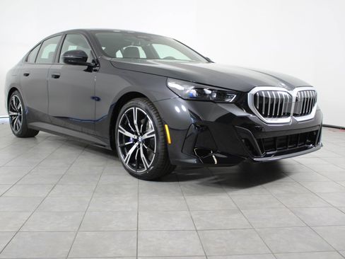 New 2026 BMW 530i w/ M Sport Package image 7