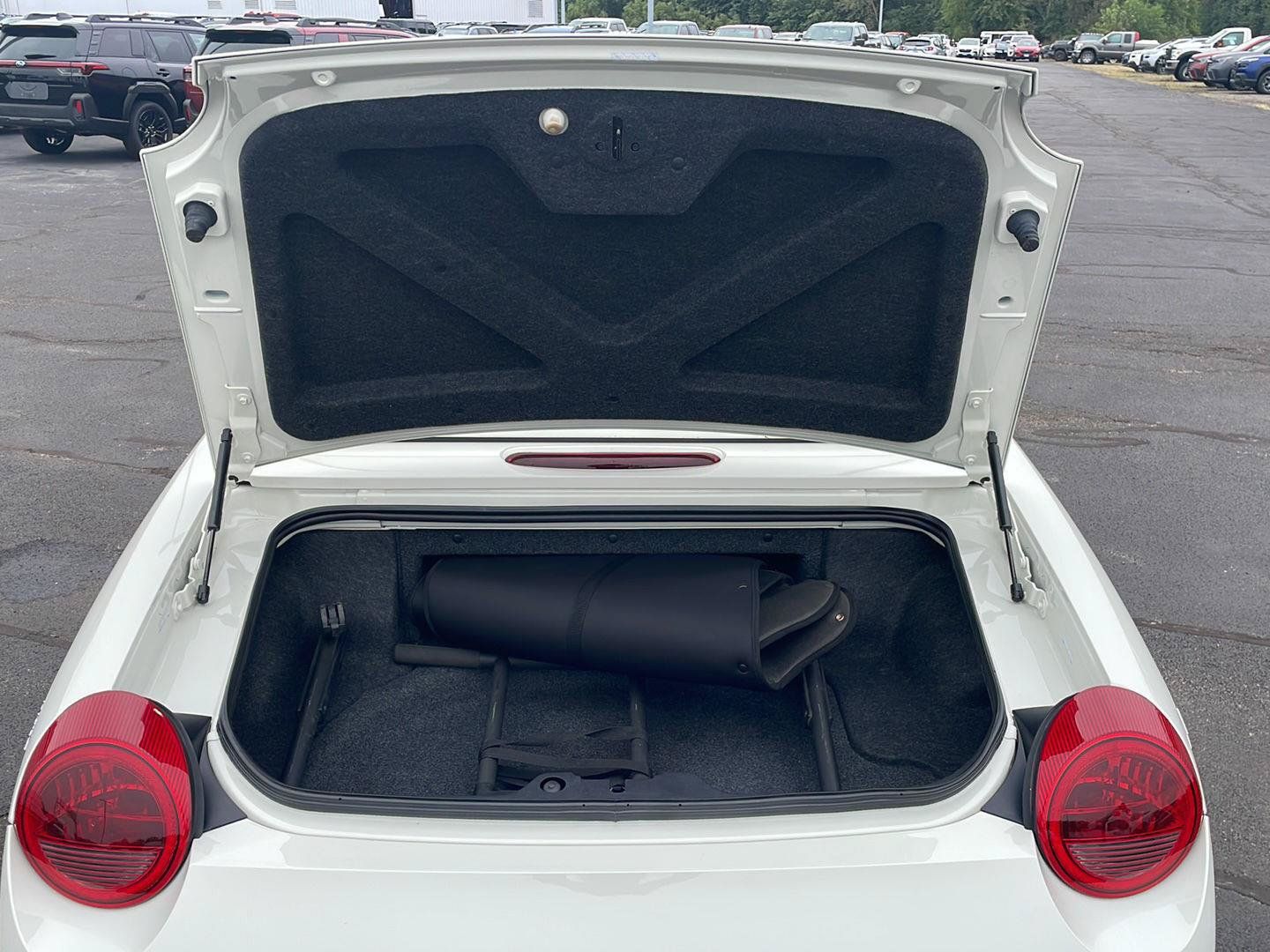 Used 2003 Ford Thunderbird RWD image 23