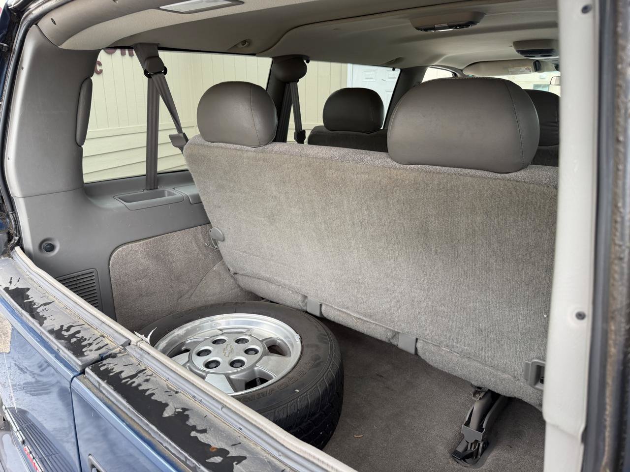 Used 2003 Chevrolet Astro Passenger AWD w/ LS Preferred Equipment Group image 14