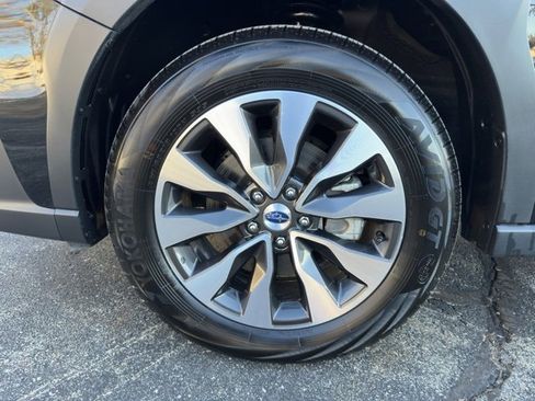 Used 2025 Subaru Outback Touring XT image 30