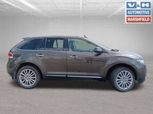 Used 2011 Lincoln MKX AWD w/ 102A Rapid Spec Order Code image 3