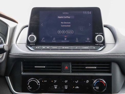 Used 2023 Nissan Rogue S AWD/4WD image 13