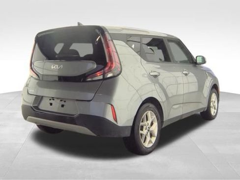 Used 2024 Kia Soul LX w/ Option Group 015 image 7