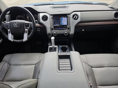 Used 2021 Toyota Tundra Limited w/ Limited Premium Package AWD/4WD image 12
