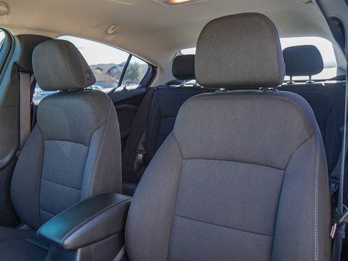 Used 2017 Chevrolet Cruze LT w/ Convenience Package image 11