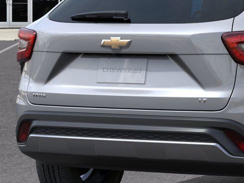 New 2026 Chevrolet Trax LT w/ Driver Confidence Package image 14