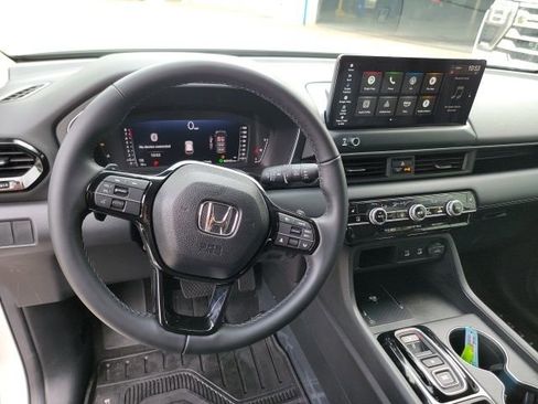 Used 2026 Honda Pilot EX-L image 13