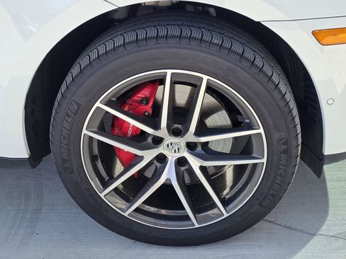 Used 2025 Porsche Macan S image 14