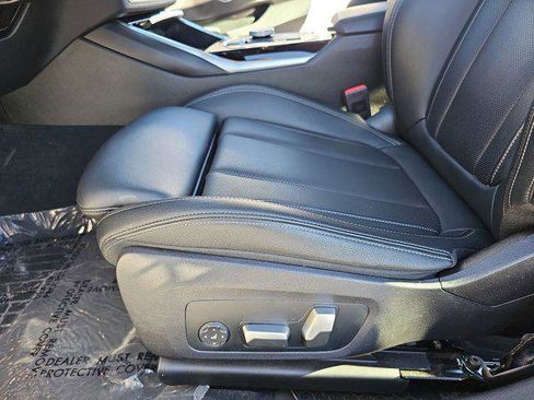 Certified 2023 BMW 330i Sedan w/ Convenience Package image 28