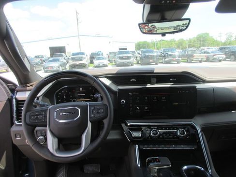 New 2026 GMC Sierra 1500 Denali AWD/4WD image 17