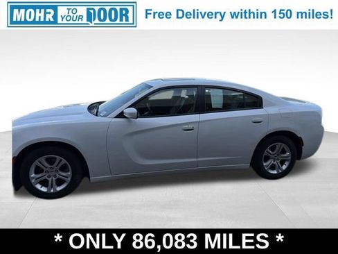 Used 2021 Dodge Charger SXT w/ Leather Interior Group RWD image 2