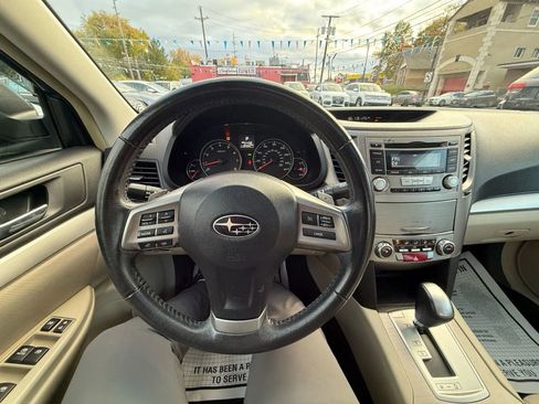Used 2013 Subaru Legacy 2.5i Premium w/ All-Weather Pkg + Moonroof image 37