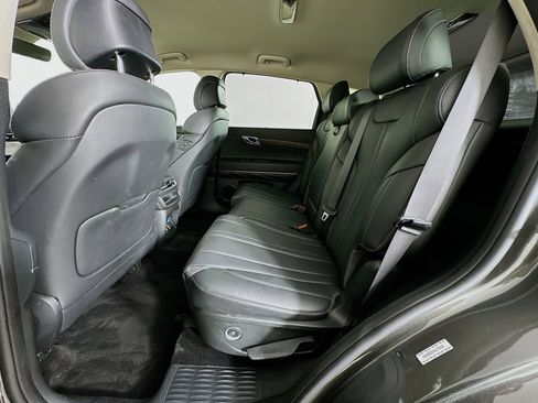 Used 2024 Genesis GV80 2.5T image 27