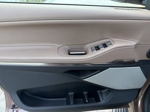 New 2026 Lincoln Navigator L Black Label AWD/4WD image 9
