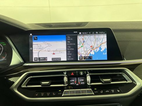 Used 2020 BMW X7 xDrive40i w/ M Sport Package AWD/4WD image 32