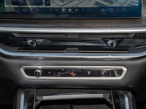 Used 2024 BMW X6 M60i w/ Dynamic Handling Package image 25