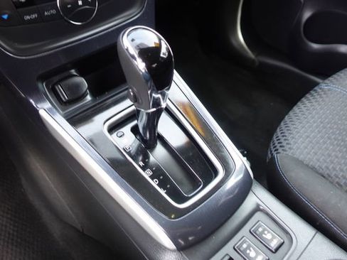 Used 2019 Nissan Sentra SR w/ Exterior Package image 20