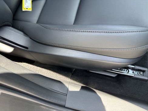 Used 2025 MAZDA MAZDA3 s FWD image 44
