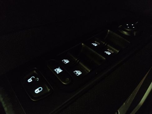 Used 2020 Jeep Renegade Sport AWD/4WD image 27