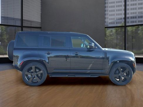 New 2026 Land Rover Defender 110 X-Dynamic SE image 16