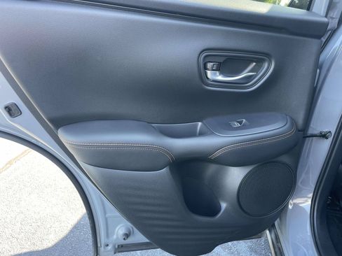 Used 2025 Honda HR-V Sport image 11