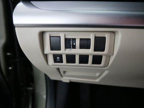 Used 2017 Subaru Outback 2.5i Premium image 26