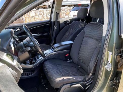 Used 2016 Dodge Journey SXT image 7