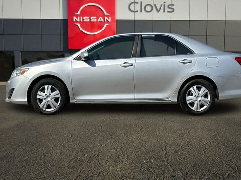 Used 2014 Toyota Camry LE FWD image 6
