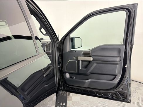 Used 2019 Ford F150 Raptor w/ Equipment Group 802A Luxury AWD/4WD image 31