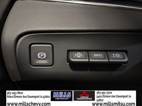 Used 2024 Buick Enclave Avenir w/ Avenir Technology Package AWD/4WD image 25