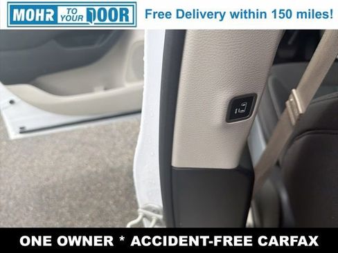 Used 2022 Chrysler Voyager LX FWD image 29