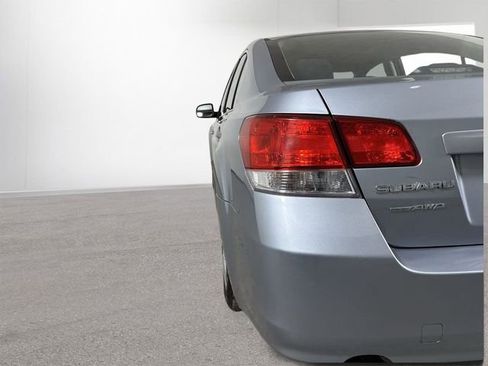 Used 2013 Subaru Legacy 2.5i image 28